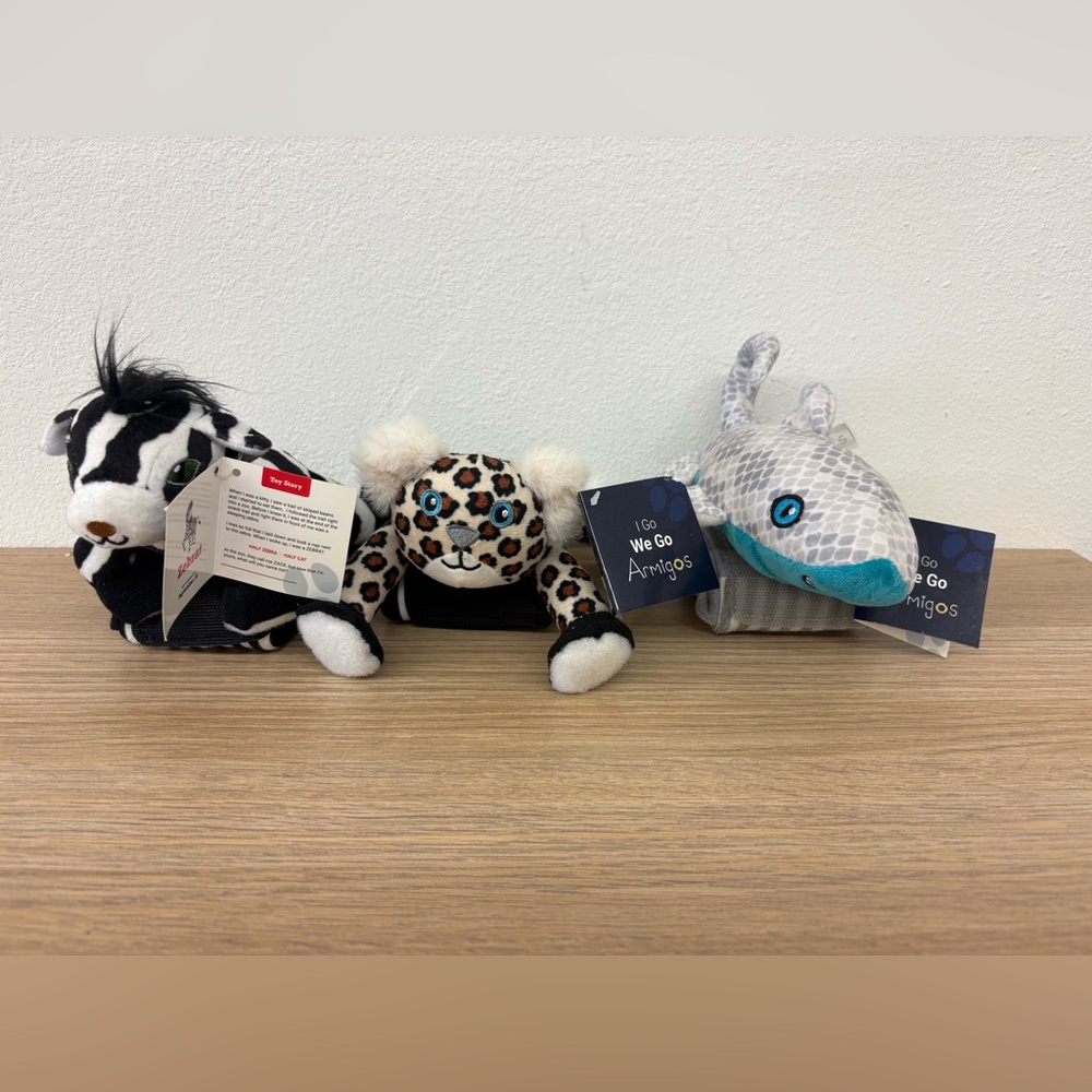 Animal wearable Plush Toys
NWT